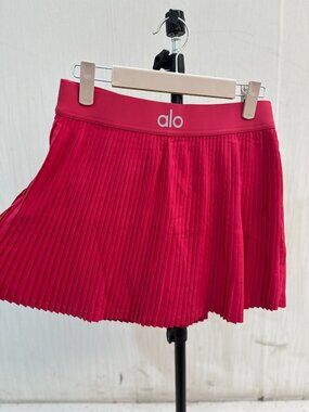 Alo pink pleated skirt, women's size M